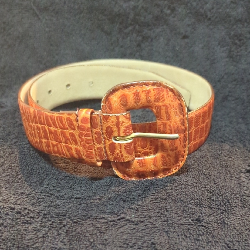 The Ritz Vintage Leather Belt Size S/M